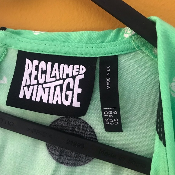 Vintage inspired midi tea dress in spot print - Picture 3 of 8